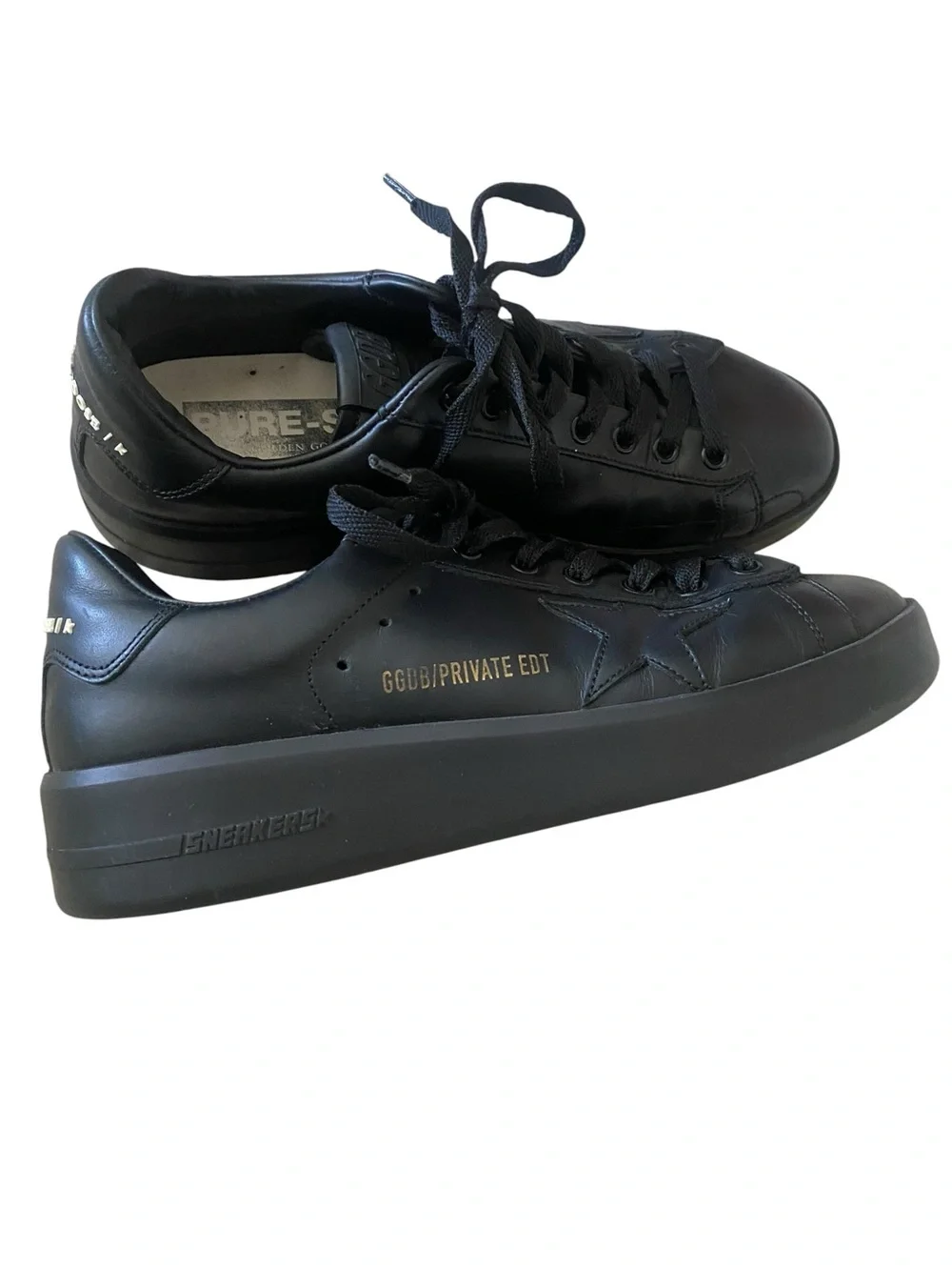 Golden Goose Black Leather Platform Low-Top Sneakers with Gold Lettering